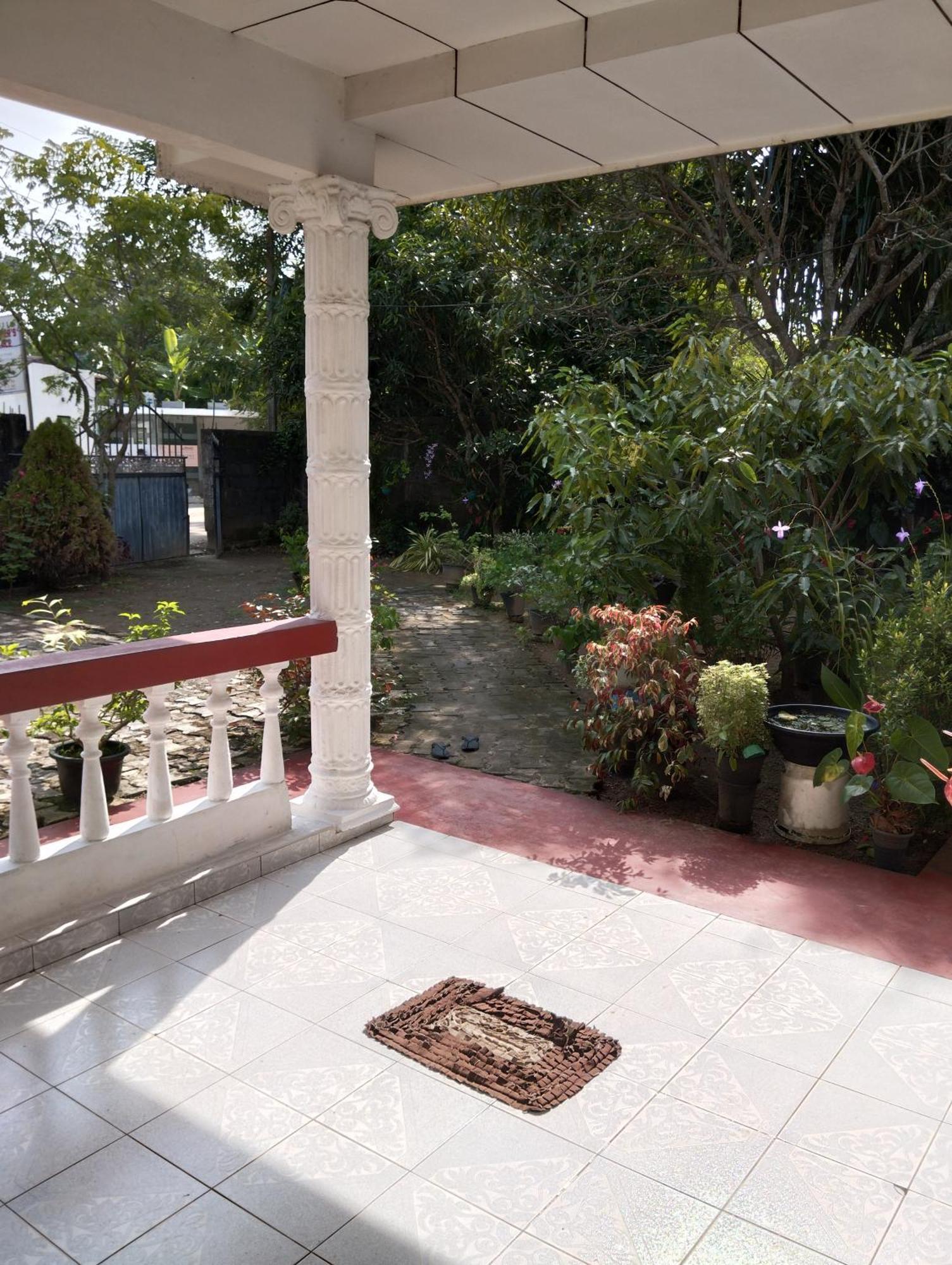 Mirissa White House Otel Dış mekan fotoğraf