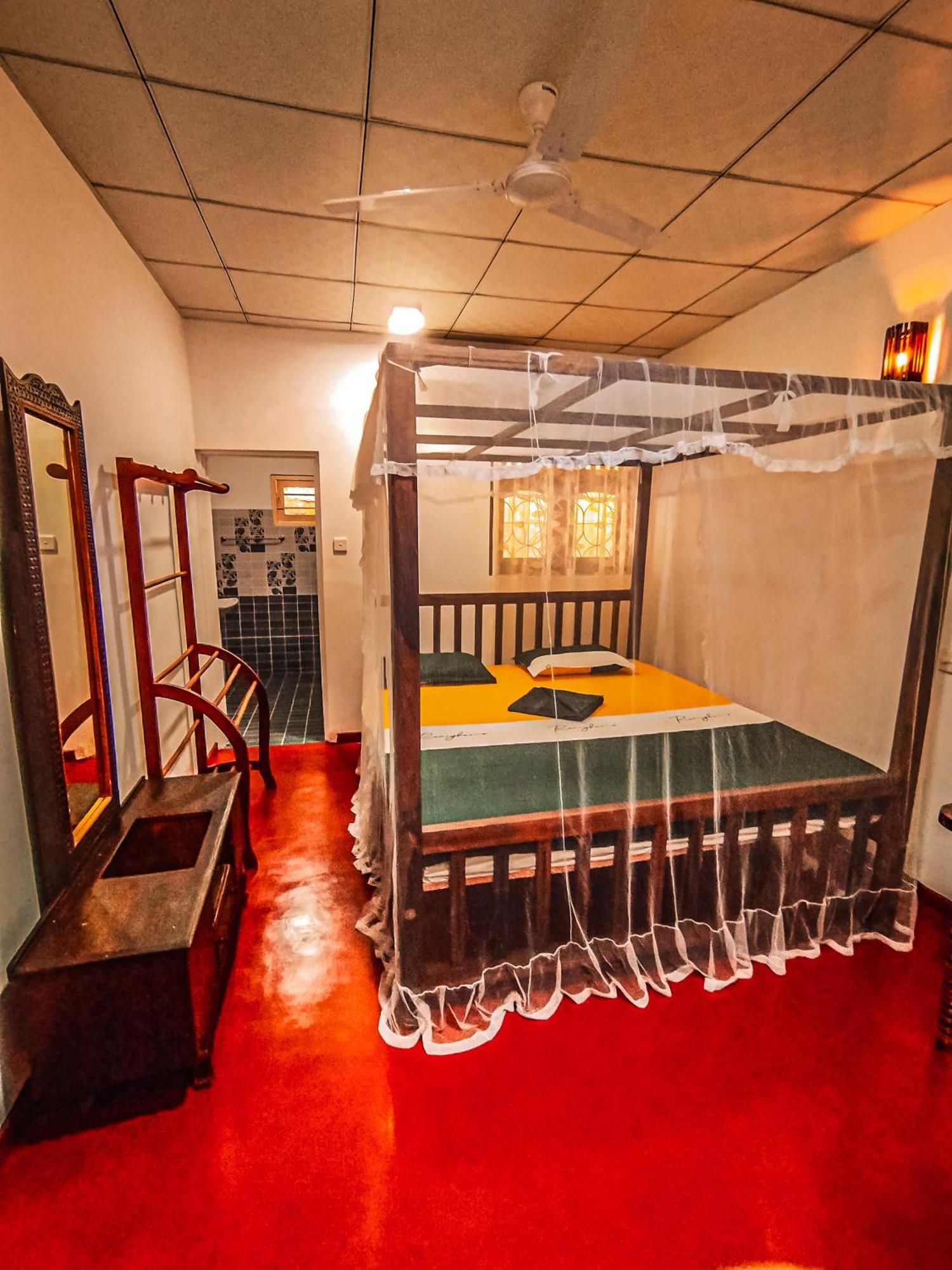 Mirissa White House Otel Dış mekan fotoğraf