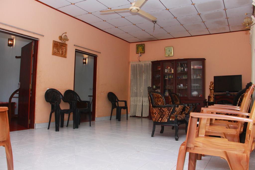 Mirissa White House Otel Dış mekan fotoğraf