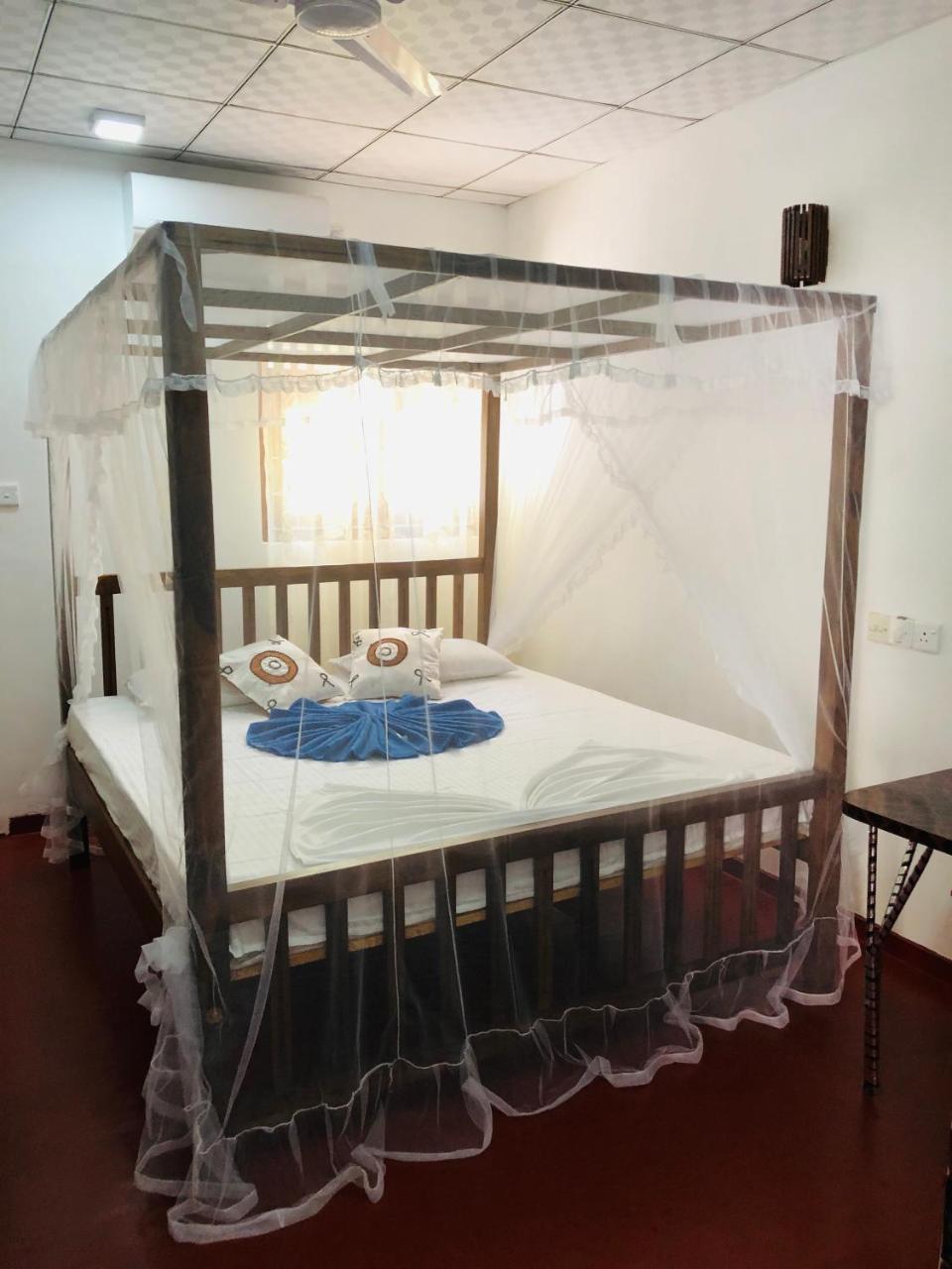 Mirissa White House Otel Dış mekan fotoğraf